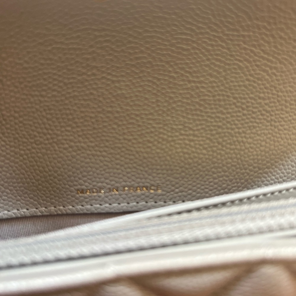 Caviar Quilted Large Boy Gusset Flap Wallet - Picture 3 of 11